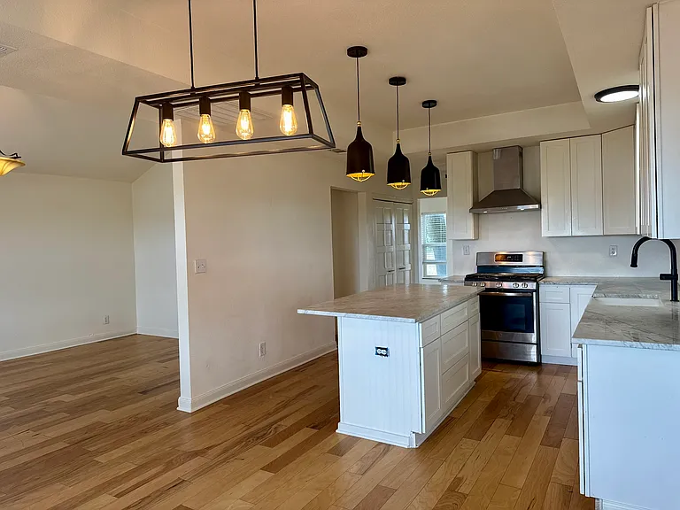 5840 N FM 51 — Photo 4