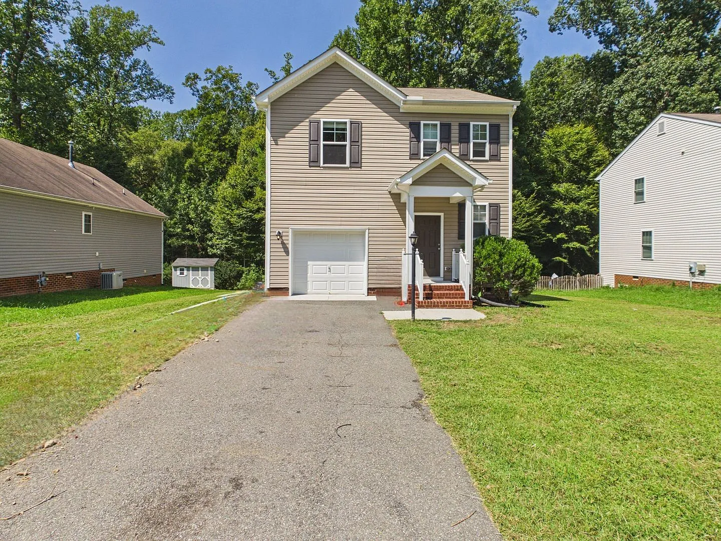 3 bed, 2.5 bath, 2316 sqft, $2,500 — Photo 2