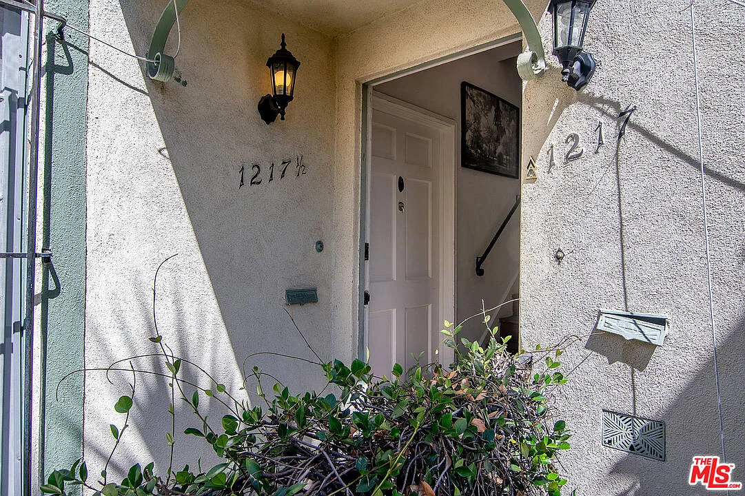 1 bed, 1.0 bath, 1000 sqft, $2,950 — Photo 2