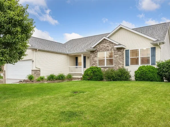 412 Limerock Dr NW, Cedar Rapids, IA 52405