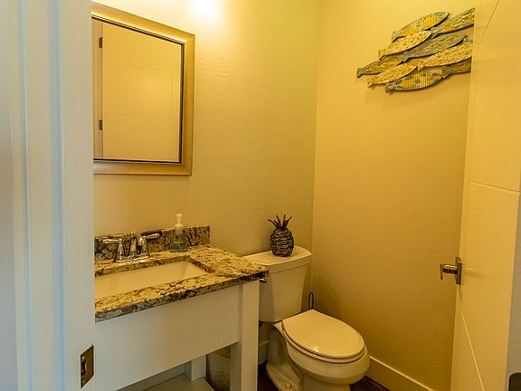 4th image of 804 7th Ave W #2