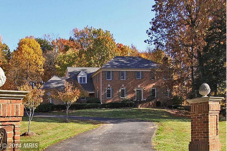 1st image of 875 Old Holly Dr