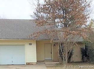 1045 N Narcissus Ave, Broken Arrow, OK 74012