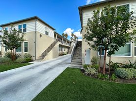 18 N Marengo Ave, Alhambra, CA