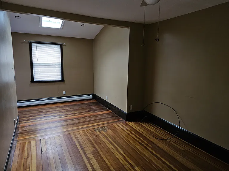 14 Wayland St — Photo 2