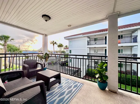201 10th Ave N APT 304, Jacksonville Beach, FL 32250