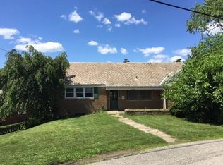 124 Rosewood Dr, Glenshaw, PA 15116