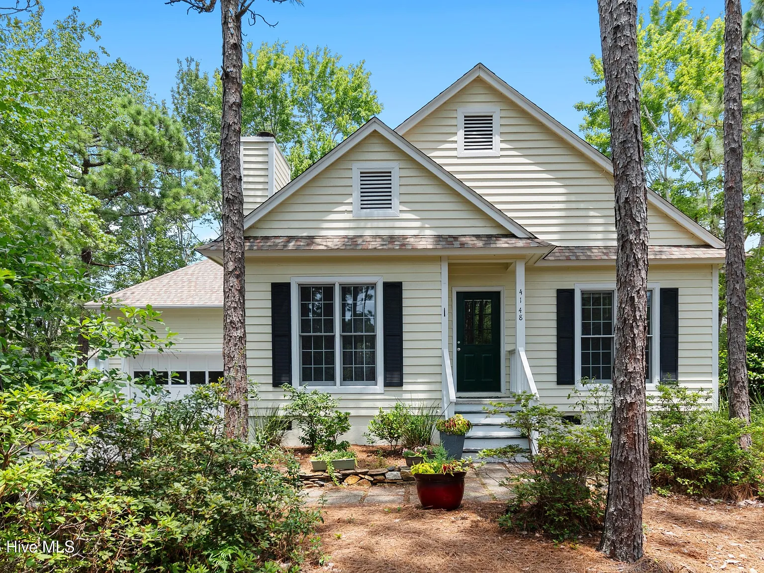 2 bed, 2.0 bath, $2,700 — Photo 1