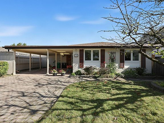 4th image of 30 Palgrave Cres