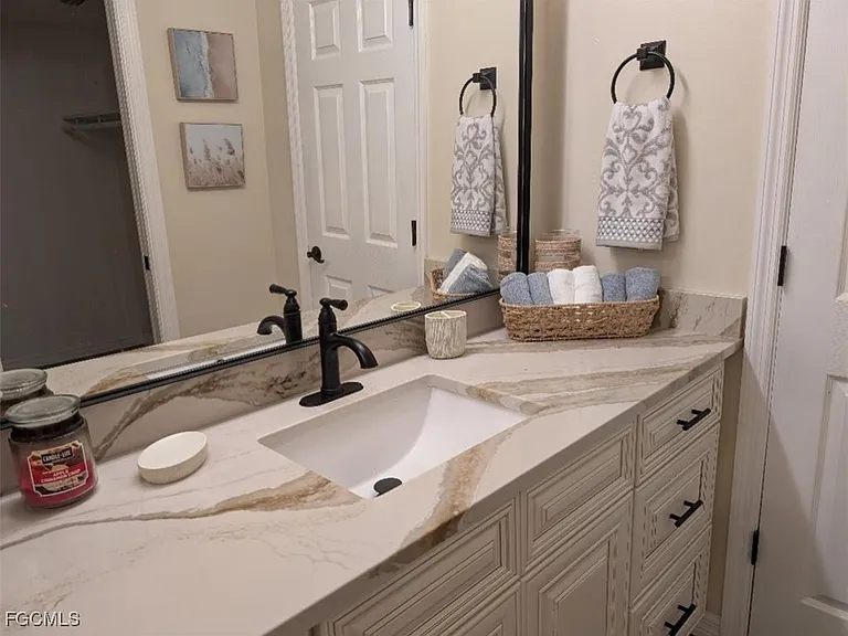 15493 Admiralty Cir #5 — Photo 21