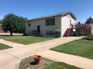 2315 E Franklin St, Pierre, SD 57501