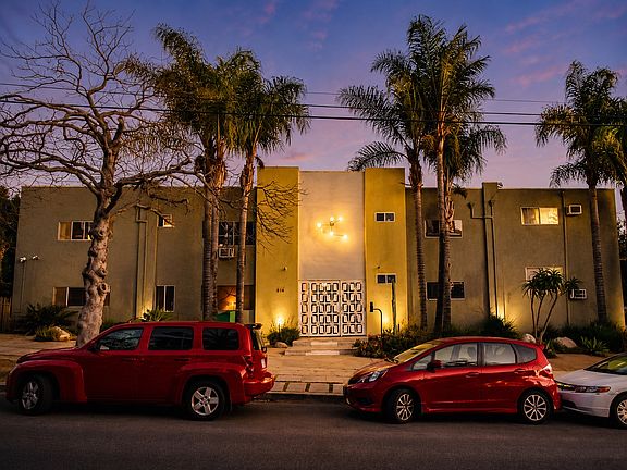 3rd image of 806 Coronado Ter APT 6