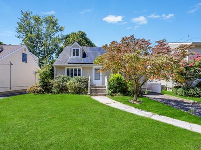 11 Todd Court, Huntington Station, NY, 11746