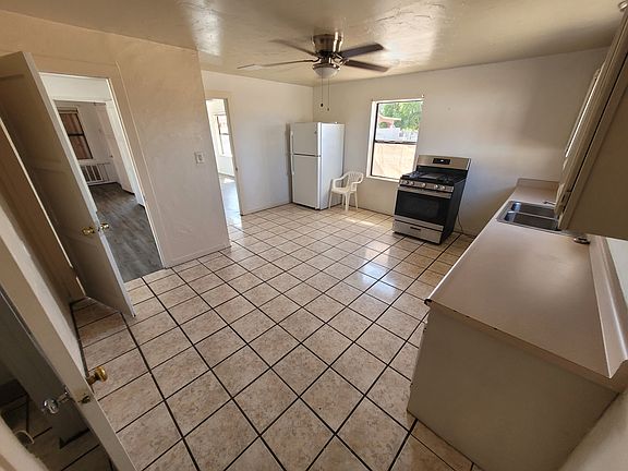 3rd image of 221 S 5th Ave