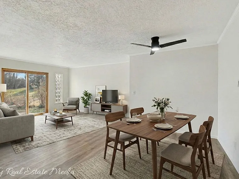 504 Brunswick Dr — Photo 8