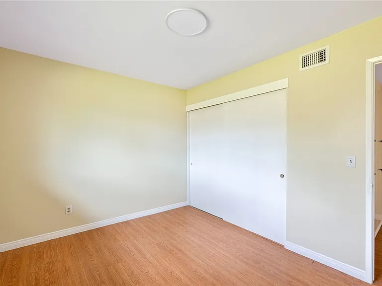 11833 Pounds Ave — Photo 7