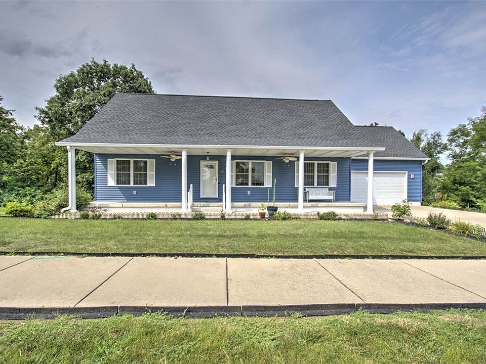 1st image of 350 E Mueller Ct