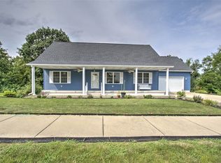 350 E Mueller Ct, Decatur, IL 62521