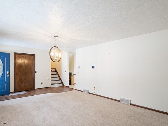 3rd image of 2923 Roanoke St NW