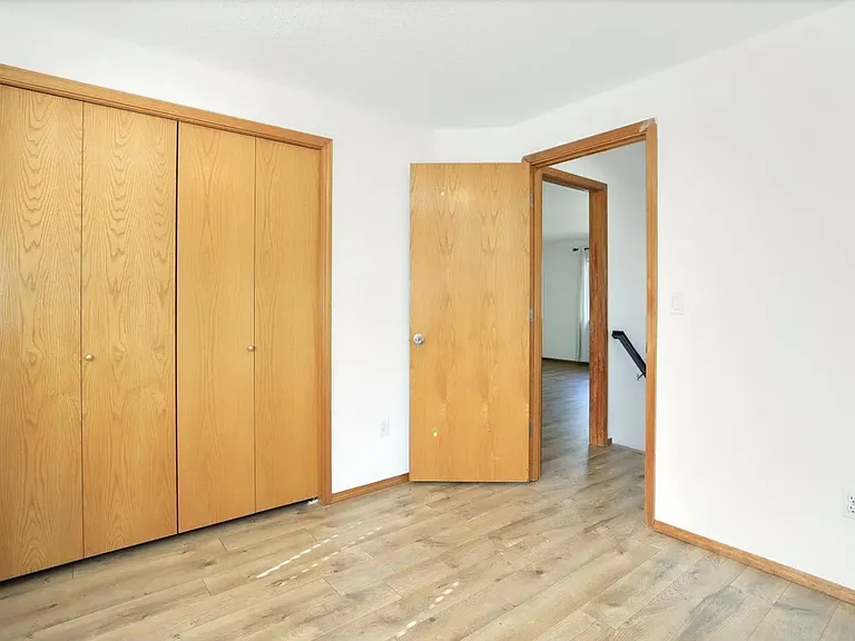 upstairs bedroom 2