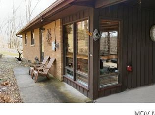 171 Woodcliff Dr, Washington, WV 26181