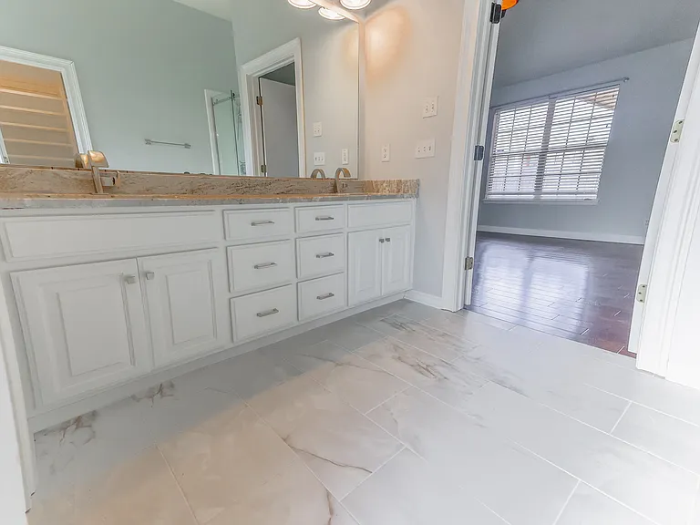 412 NW 142nd Cir — Photo 8
