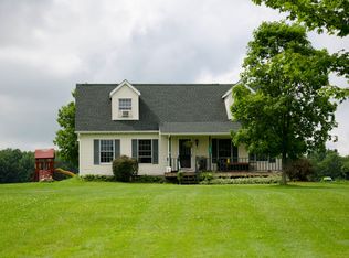 2837 Genesee Rd, Lawtons, NY 14091