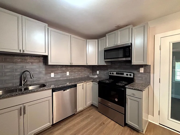 575 Countrytown Dr — Photo 6