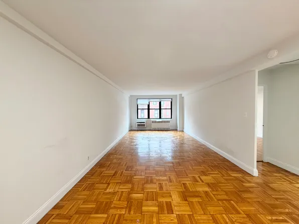 141 East 89th Street image 1 of 10