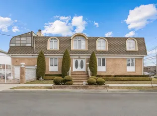2381 East 72nd Street image 1 of 21