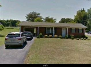 139 Lane Rd, Lenoir City, TN 37772