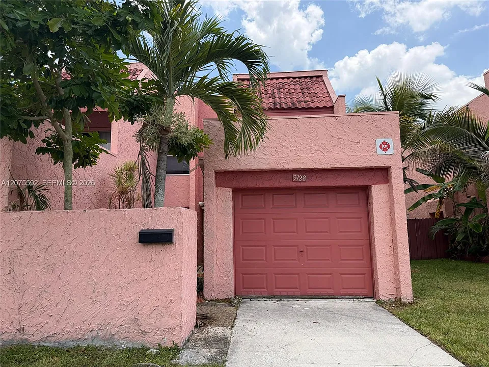 5728 NW 16th St #24