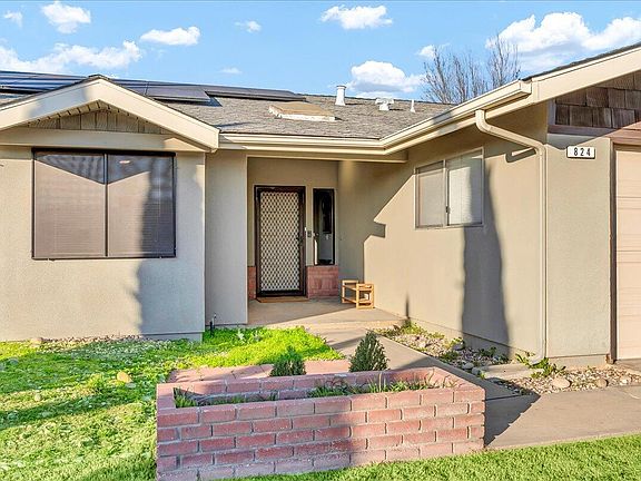2nd image of 824 Lakewood Drive