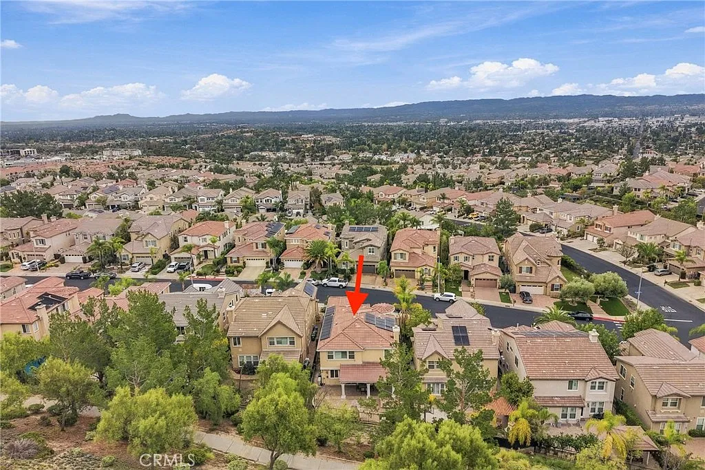 5 bed, 3195 sqft, $7,000 — Photo 4