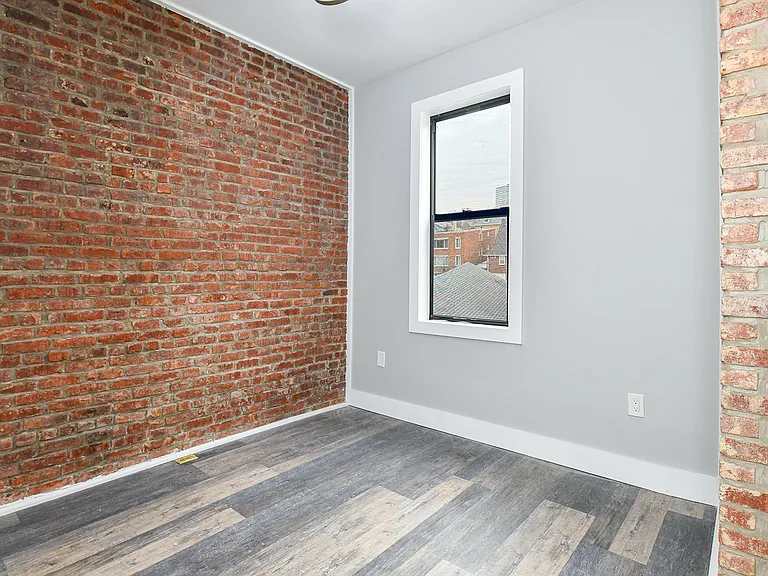 30 63rd St #2R — Photo 9