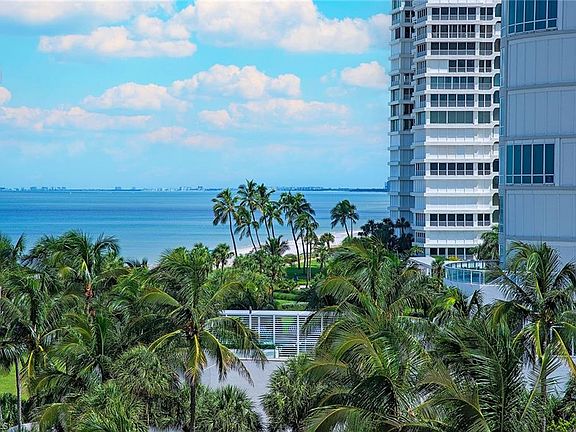 4th image of 4051 Gulf Shore BLVD N #706