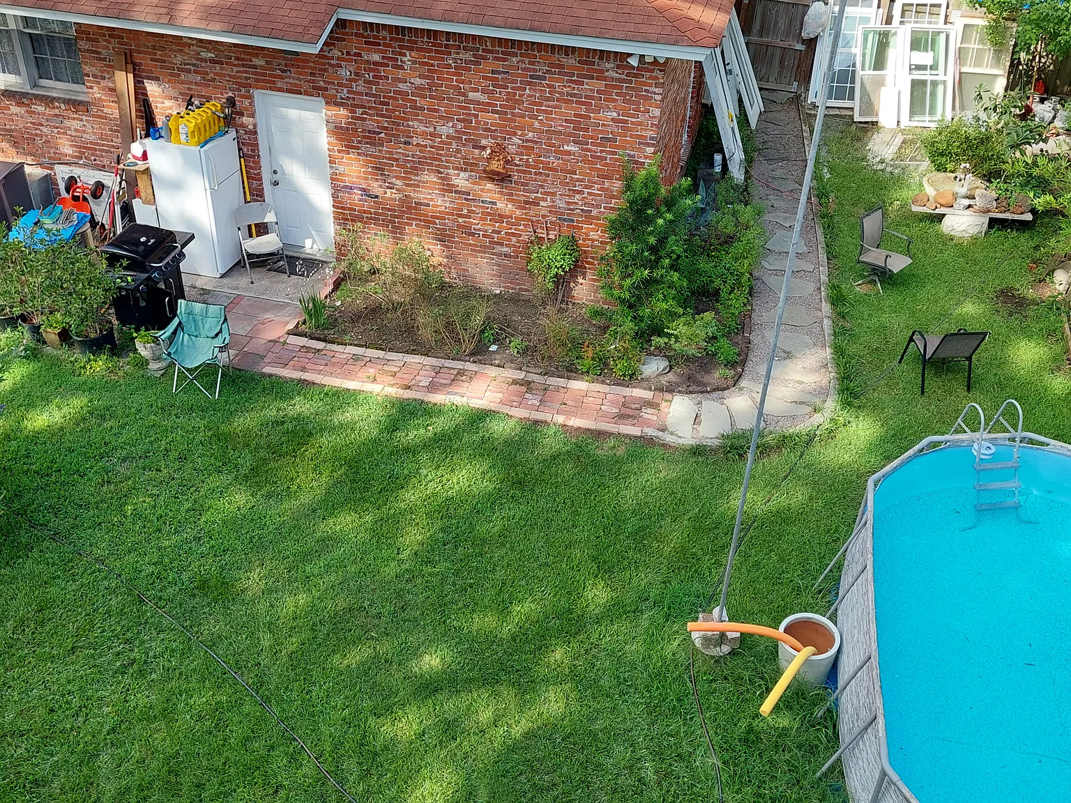 5 bed, 3000 sqft, $3,100 — Photo 3