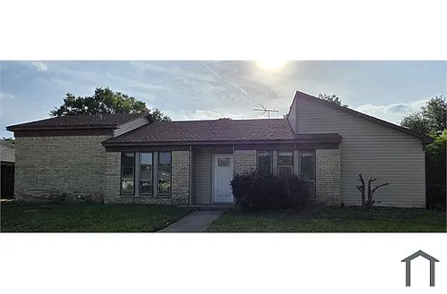 803 New England Ct Photo 1