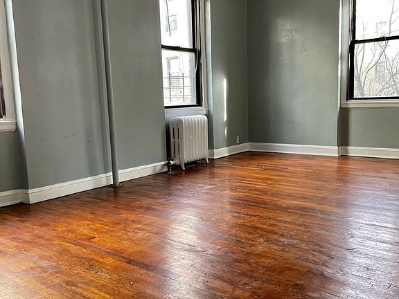 4th image of 21-15 33rd St APT 3H
