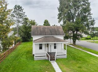 6 E Grove Ave, Barron, WI 54812