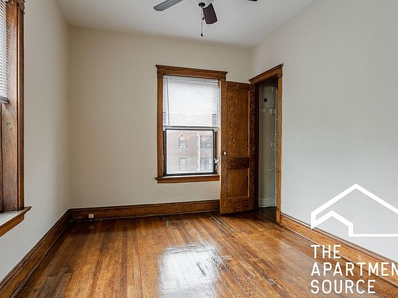 5th image of 1150 W Waveland Ave