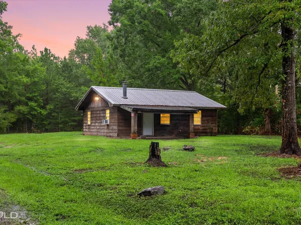 593 Bessie St, Coushatta, LA 71019