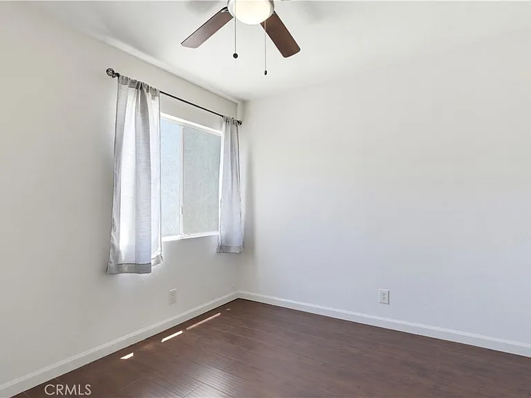 1067 S Citron St — Photo 19