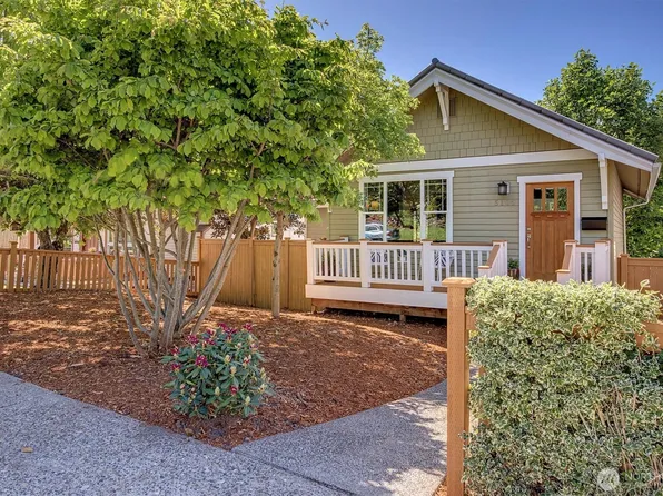 5105 46th Avenue SW, Seattle, WA 98136