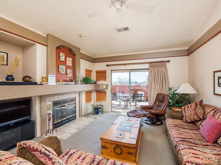 601 Desert Sage Ln — Photo 8