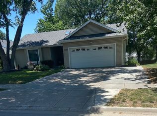 2007 SW 23rd St, Lincoln, NE 68522