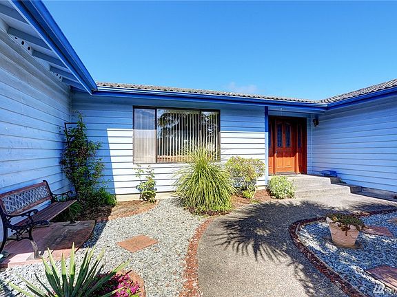 4th image of 15811 67th Street Ct E