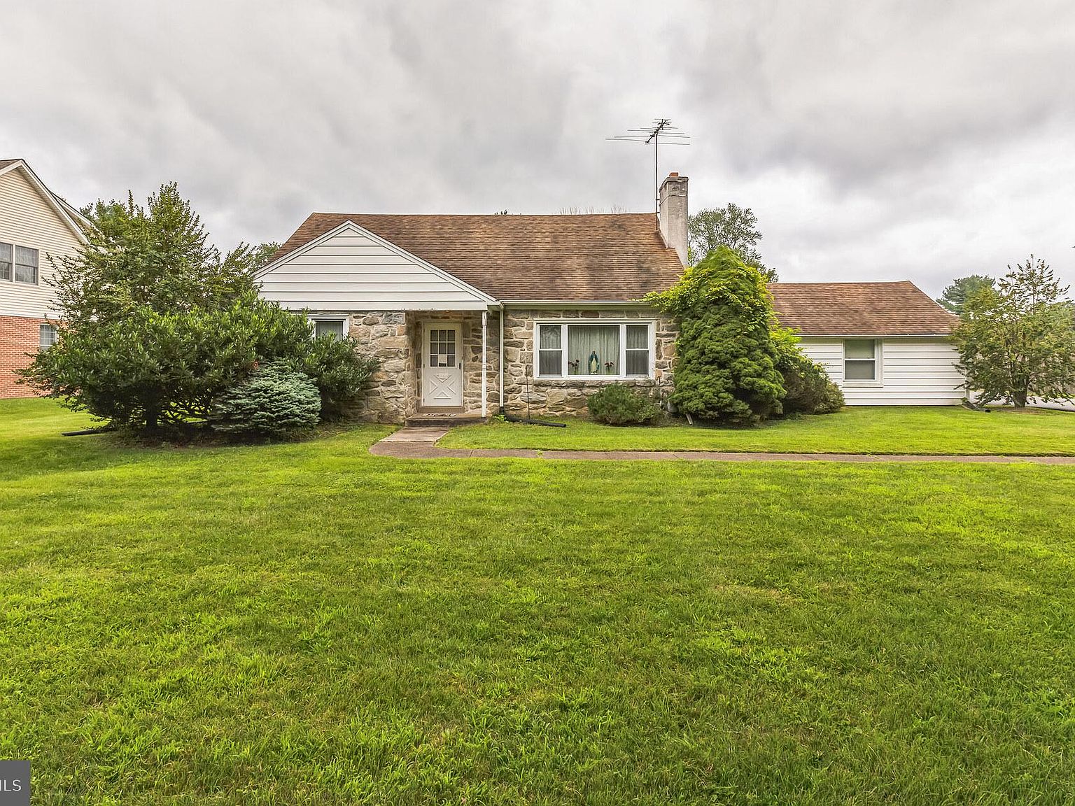 912 Jamestown Rd, Broomall, PA 19008 Zillow