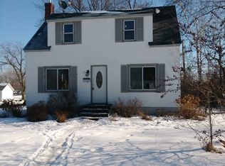 804 Ashland St S, Cambridge, MN 55008