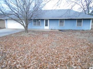 3712 SE Powell Ct, Topeka, KS 66609